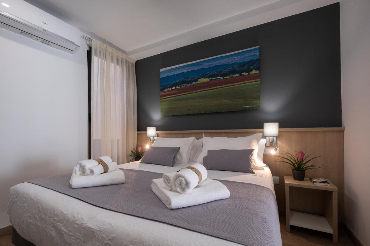 Luxor Torre Del Clavero Apartments Саламанка Экстерьер фото